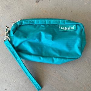 Baggallini pouch